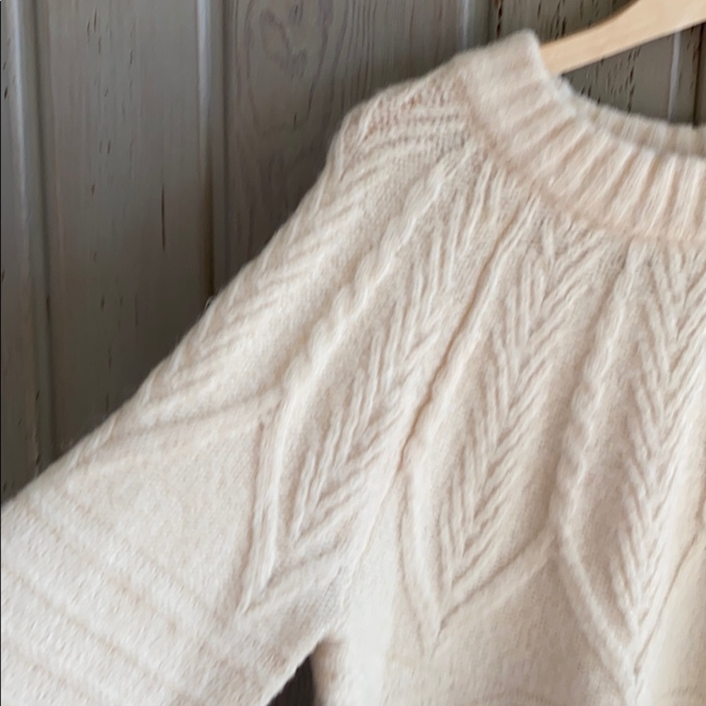 Universal Thread Super Soft Sweater. - image 4